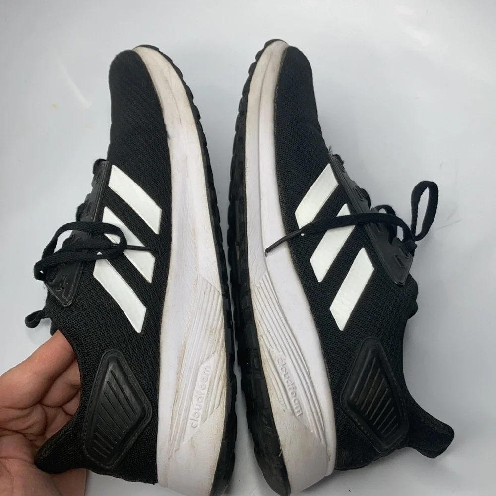 adidas sneakers black